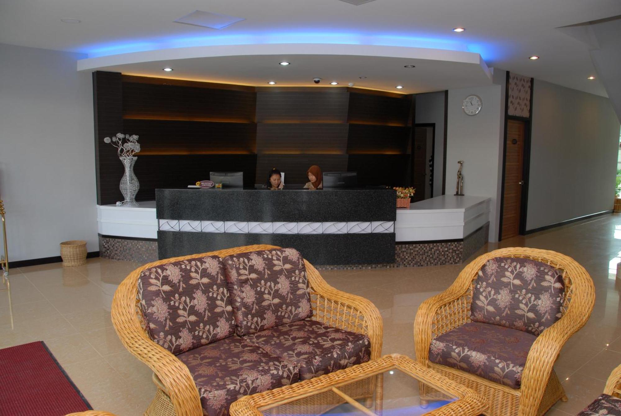 Queen Hotel Keningau Exterior foto